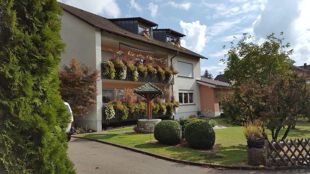 Ferienwohnung-Zeller Tengen Buitenkant foto